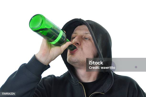 Jovem Beber Álcool Isolado - Fotografias de stock e mais imagens de Beber - Beber, Homens, Vodca
