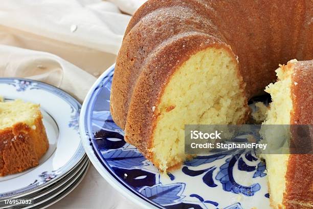 Lemon Bundt Cake Stock Photo - Download Image Now - Lemon Cake, Bundt Cake, Baked