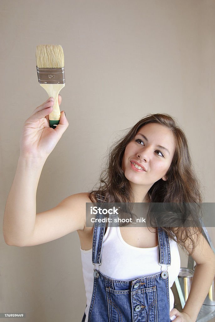 Mädchen mit Pinsel - Lizenzfrei Erwachsene Person Stock-Foto