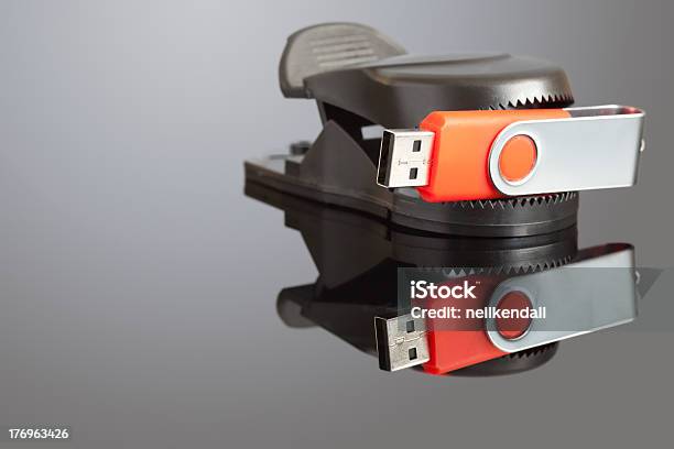 Foto de Usb De Segurança e mais fotos de stock de Alto contraste - Alto contraste, Backup, Barulho