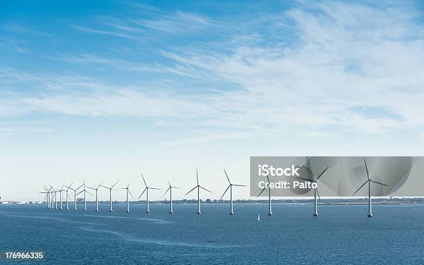 Ветер Турбины — стоковые фотографии и другие картинки Энергия ветра - Энергия ветра, Море, Иллюстрация