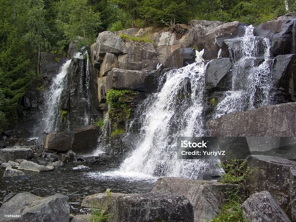 Norwegian Wodospad - Zbiór zdjęć royalty-free (Lillehammer)