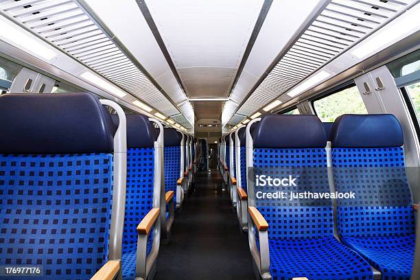Azul De Lugares - Fotografias de stock e mais imagens de Assento de Veículo - Assento de Veículo, Azul, Comboio