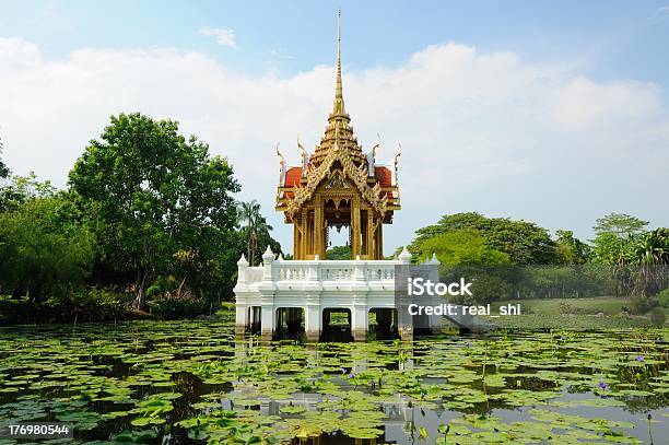 Photo libre de droit de Pavillon En Thaïlande banque d'images et plus d'images libres de droit de Abstrait - Abstrait, Antique, Architecture