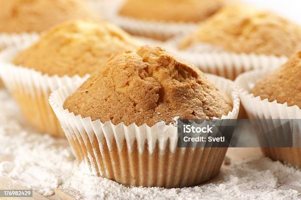 Cupcakes Nahaufnahme Stockfoto und mehr Bilder von Backen - Backen, Braun, Cupcake