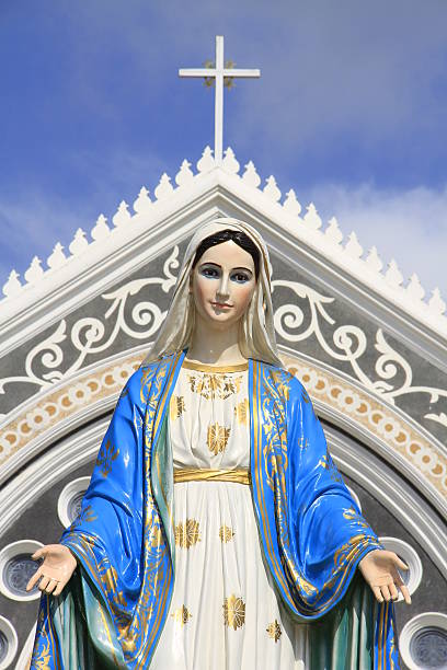 istock Statues of Holy Women 176985024