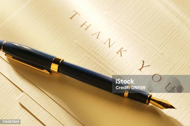 Muchas Gracias Foto de stock y más banco de imágenes de Instrumento de escribir con tinta - Instrumento de escribir con tinta, Regalo, Thank You - Frase corta en inglés