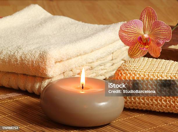 Spa Relax Stock Photo - Download Image Now - Alternative Medicine, Alternative Therapy, Aromatherapy