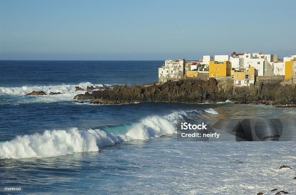 Costa selvatica di Puerto de la Cruz, Tenerife, Spagna - Foto stock royalty-free di Acqua