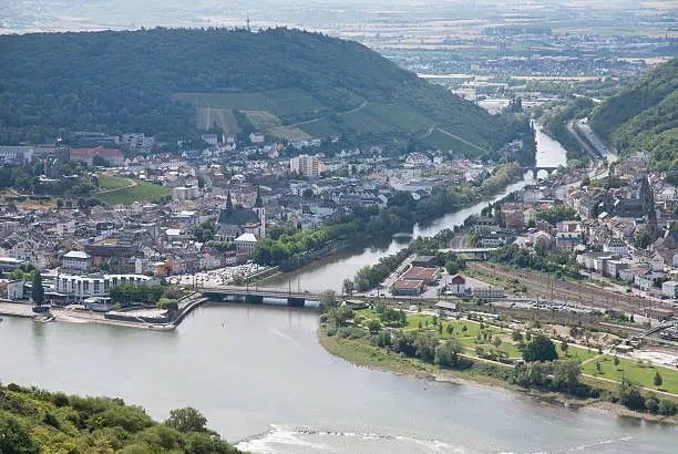 towns tribes along rhine opposite to green vineyards