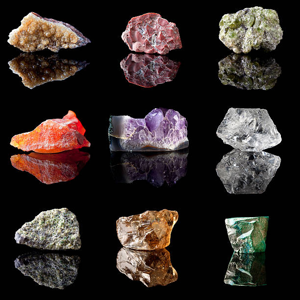 birthstones и полудрагоценными камнями - precious gem rough stone amethyst стоковые фото и изображения