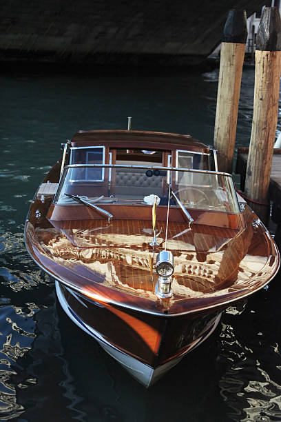 istock Venice taxi 176996144