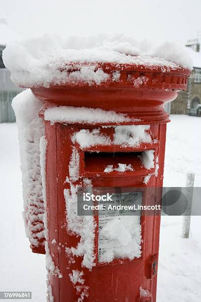 Britishkasten Im Schnee Stockfoto und mehr Bilder von Briefkasten - Briefkasten, Dienstleistung, Fotografie