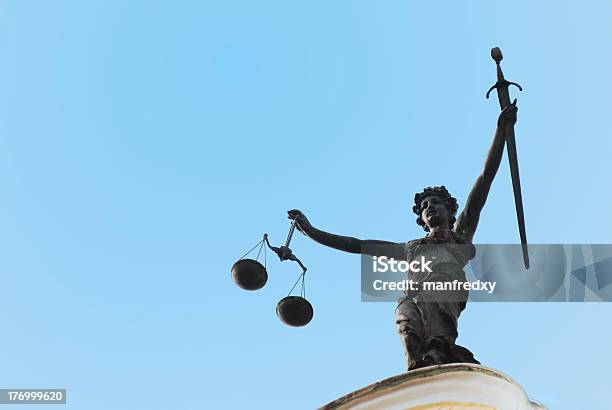 Justitia 법에 대한 스톡 사진 및 기타 이미지 - 법, 사법 제도, 정의의 동상