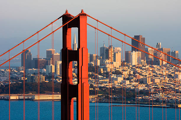 san francisco - orange golden gate bridge tower suspension bridge stock-fotos und bilder