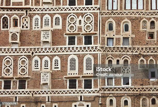 Foto de Iemenito Casa Tradicional e mais fotos de stock de Antigo - Antigo, Arabesco - Estilo, Arcaico