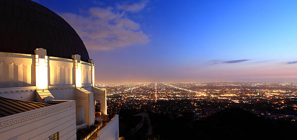 observatório do parque griffith - hollywood california skyline city of los angeles panoramic imagens e fotografias de stock
