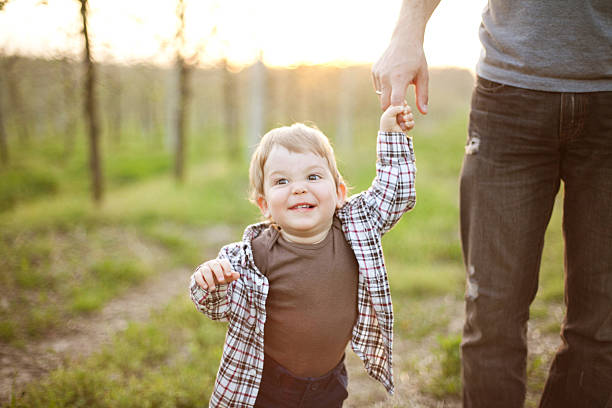 istock father with little son outdoor portrait 177006820