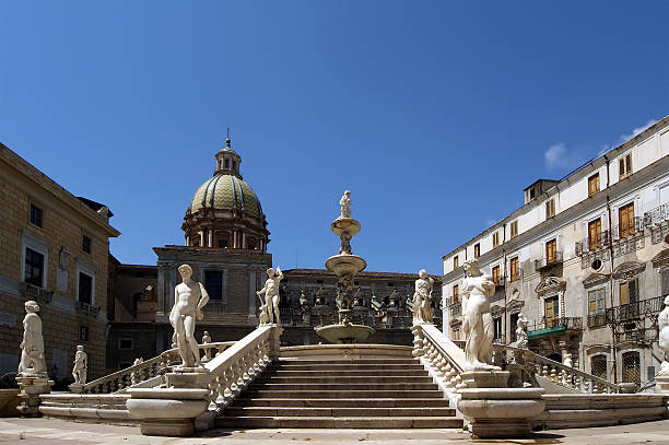 istock Fontana Pretoria in Palermo, Sicily 177008770