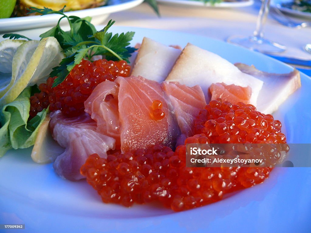 Тарелка с свежие морепродукты - Стоковые фото Без людей р�оялти-фри
