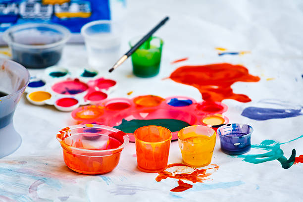 istock Dirty paint after kids played 177009919