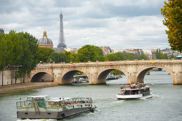 istock Paris Cruise Boats Seine Eiffel Tower 177010168