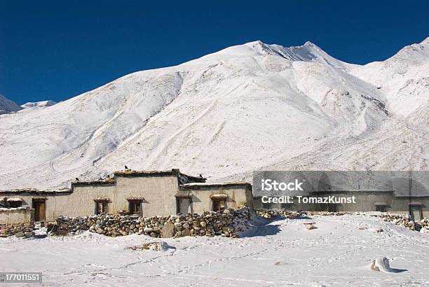 Rongbuk Vilage Stock Photo - Download Image Now - Asia, Base Camp, China - East Asia