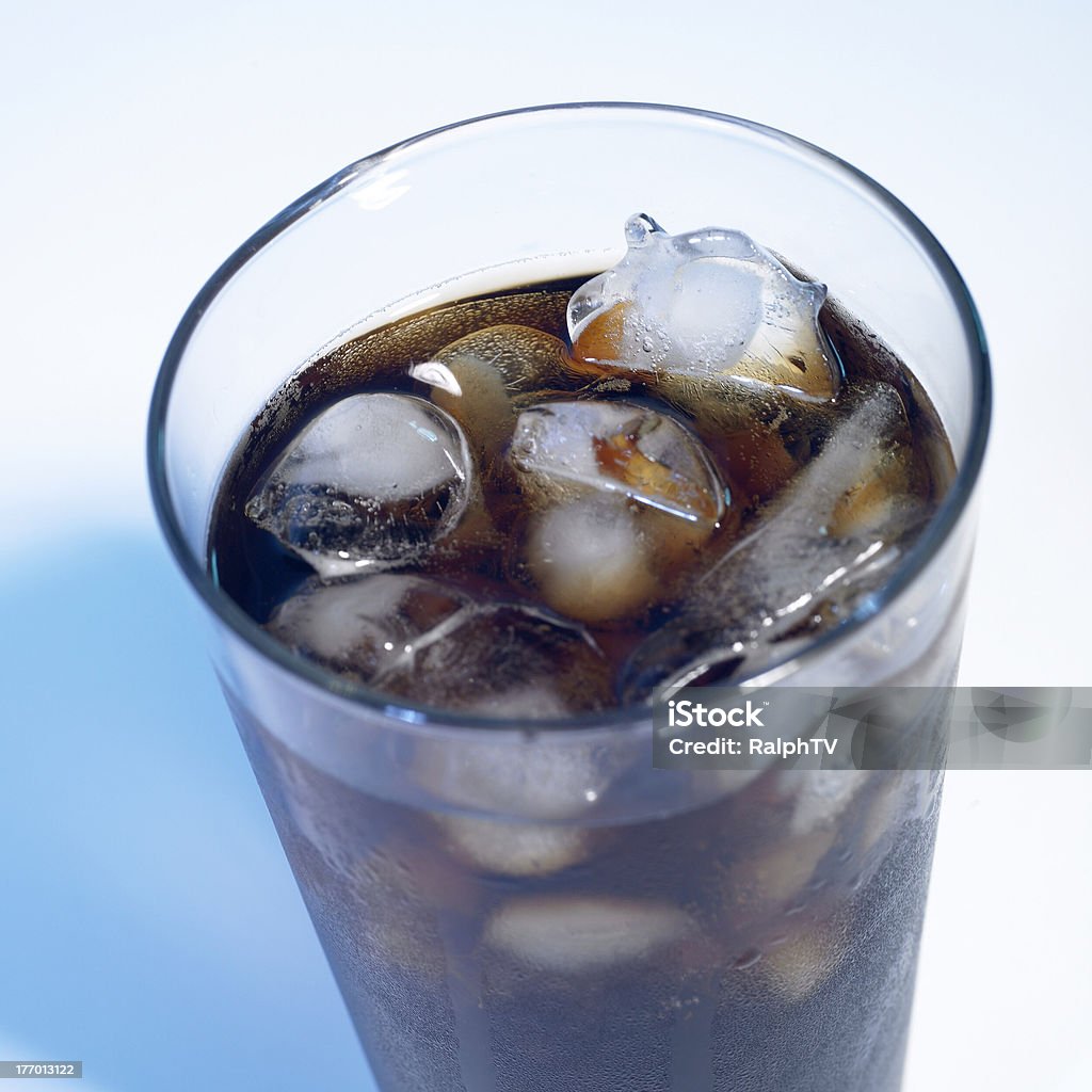 Grand verre de Soda - Photo de Alimentation lourde libre de droits
