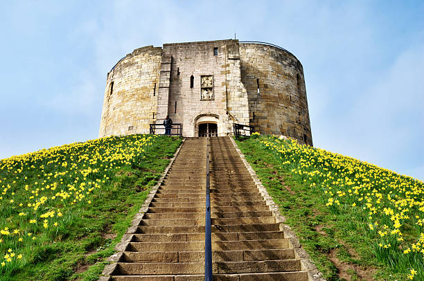 istock Cliffords Tower Dominating The Motte 177013530