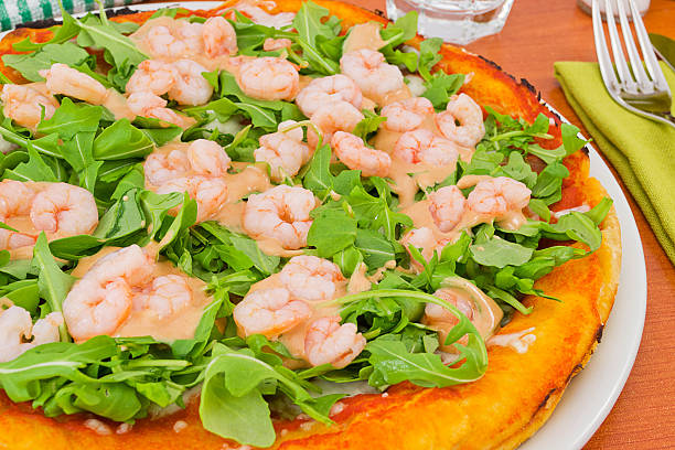 istock pizza with arugula and shrimp  cocktail sauce 177014510