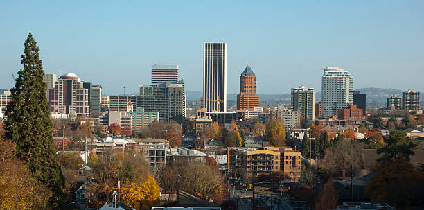 istock portland, oregon in the fall 177014557