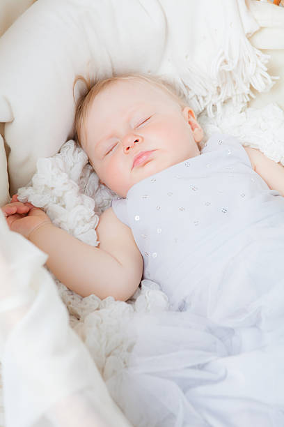 istock LIttle girl sleepping 177015550