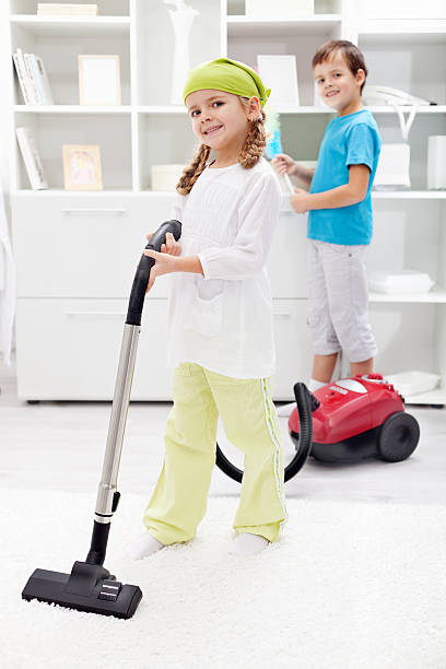 istock Kids cleaning the room 177017079