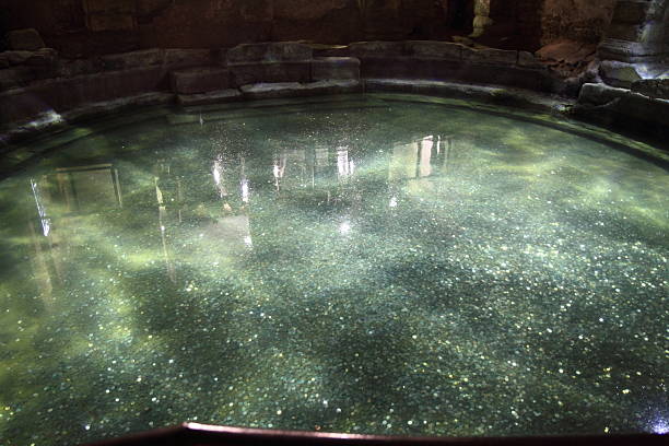 римские бани, ванная - roman baths стоковые фото и изображения