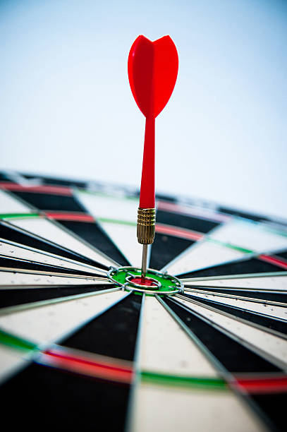 istock dart in the center 177018625