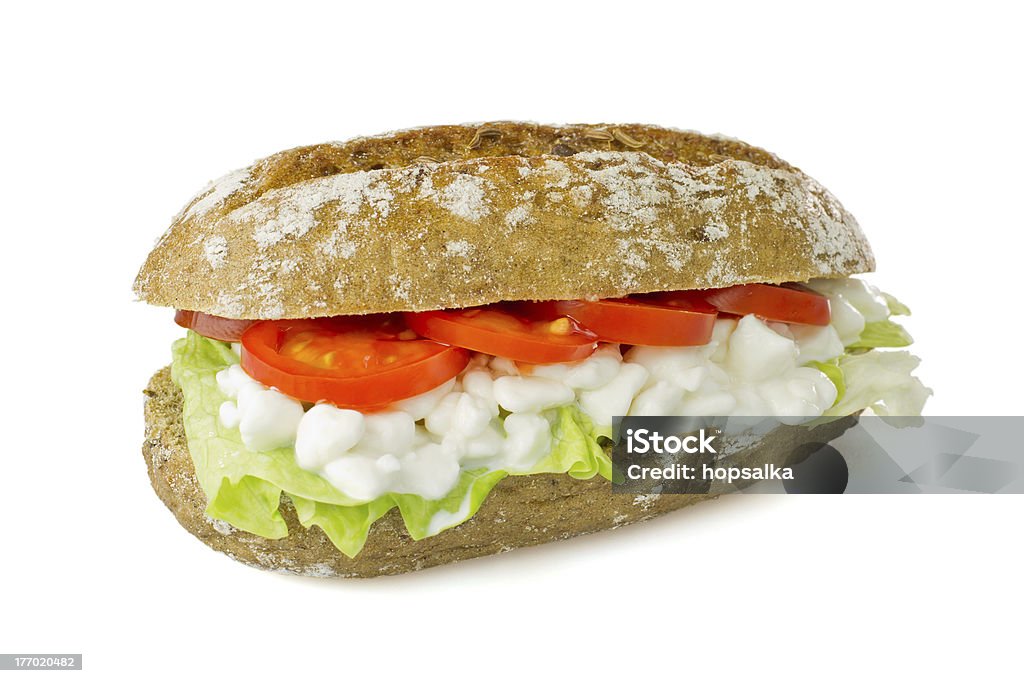 Sanduíche vegetariano no fundo branco - Foto de stock de Alface royalty-free