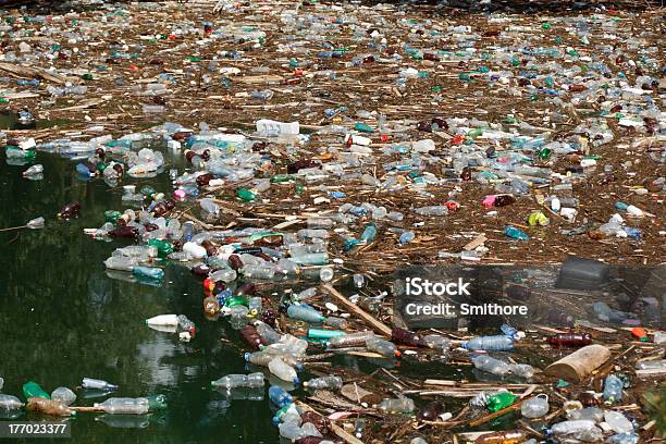 ゴミの水 - ゴミのストックフォトや画像を多数ご用意 - ゴミ, ゴミ捨て場, プラスチック