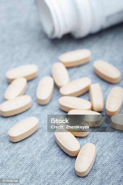 Foto de Antibiotico e mais fotos de stock de Analgésico - Analgésico, Antibiotico, Cansado