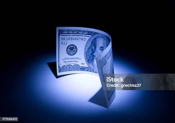 El Robo Dinero Foto de stock y más banco de imágenes de Actividades bancarias - Actividades bancarias, Ahorros, Azul