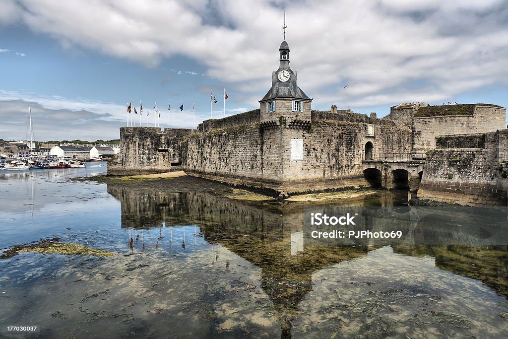 Concarneau (Brittany) - Old village with low tide Brittany - France Stock Photo
