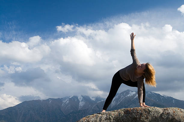 istock Yoga at summit 177031825