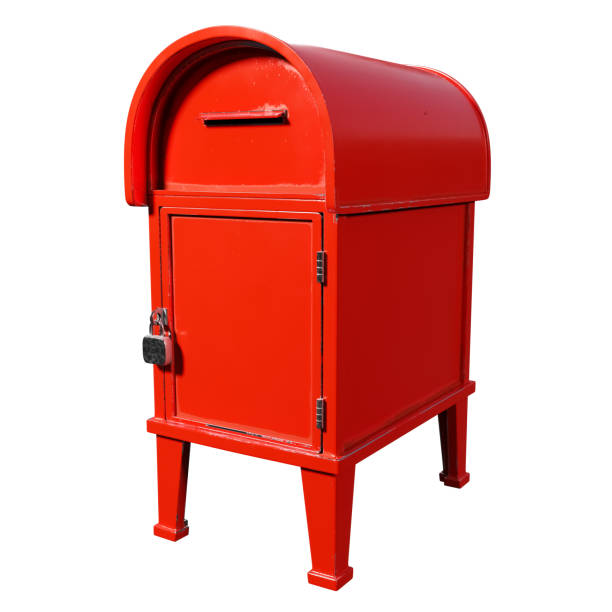 3d rendering of a vintage metal mailbox in red with a retro aesthetic - clean e mail cleaning clipping path imagens e fotografias de stock