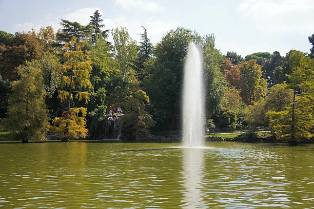istock Pond in the park 177033519