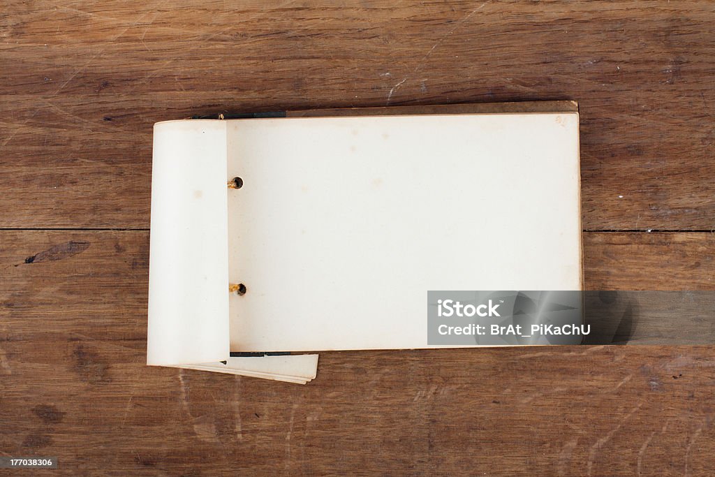 ノートブック（オリジナル）、ヴィンテージの木製の背景に、 - レトロ調のロイヤリティフリーストックフォト