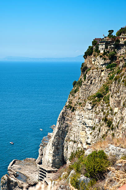istock Cliff on the Amalfi Coastline 177039683