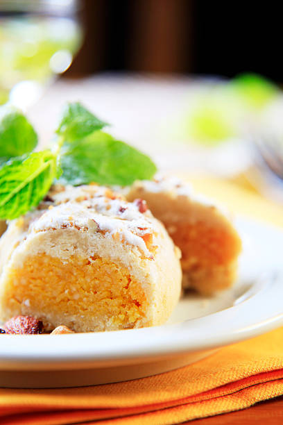 istock Marzipan treat 177039804