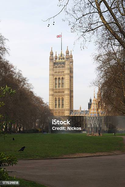 Casas Del Parlamento Westminster De Londres Inglaterra Foto de stock y más banco de imágenes de Arquitectura