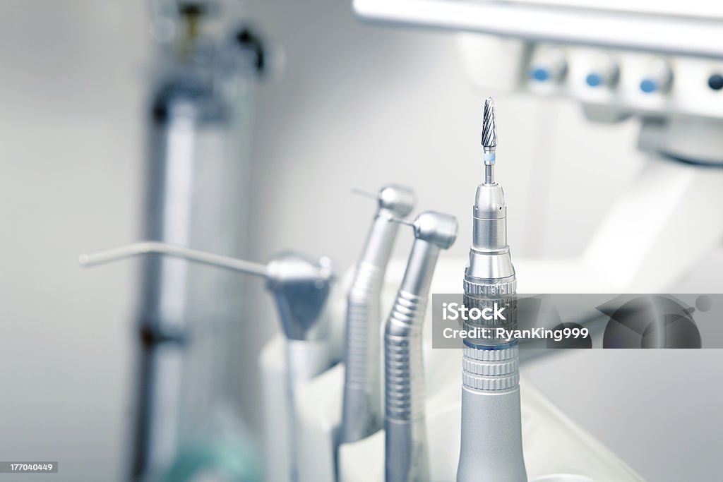 Металлизированный Стоматолог инструменты, крупный план - Стоковые фото Стоматолог роялти-фри