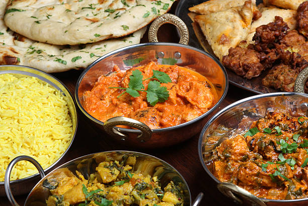 indisches butterhühnchen curry - curry sauces stock-fotos und bilder
