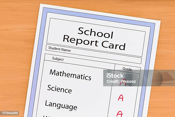 Szkoła Karty Raportu - zdjęcia stockowe i więcej obrazów Świadectwo szkolne - Świadectwo szkolne, Bez ludzi, Fotografika